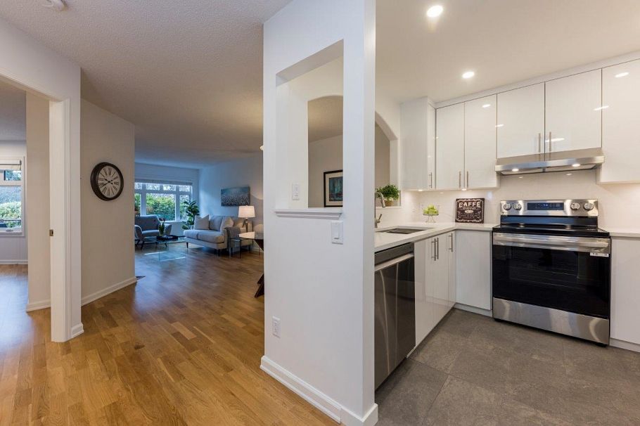 201 2800 Chesterfield Avenue North Vancouver, BC - 8