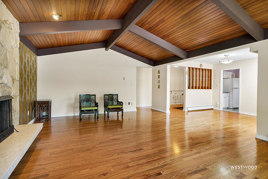6858 Tyne Street Vancouver, BC - 4