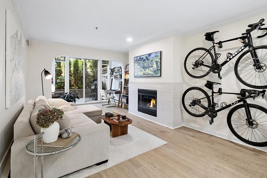 114 155 E 3rd Street North Vancouver, BC - 1