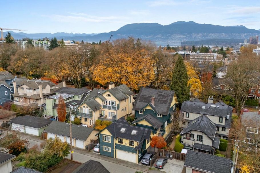 1820 W 11th Avenue Vancouver, BC - 39