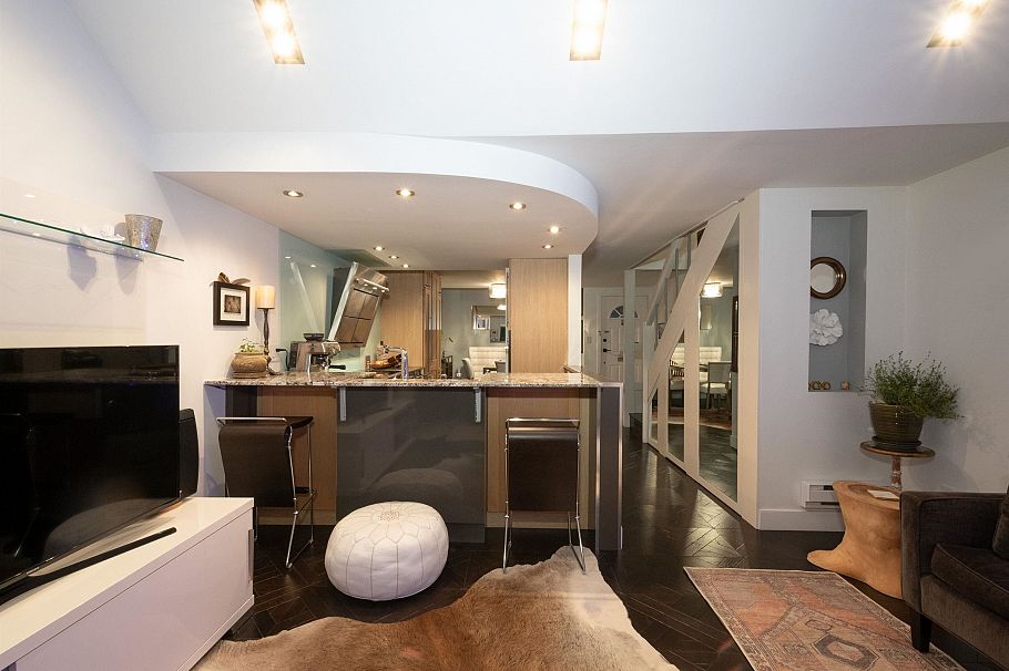 1167 W 8th Avenue Vancouver, BC - 13