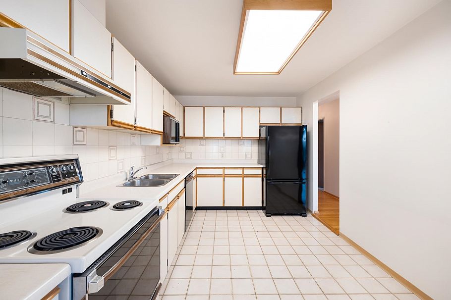 404 522 Moberly Road Vancouver, BC - 9