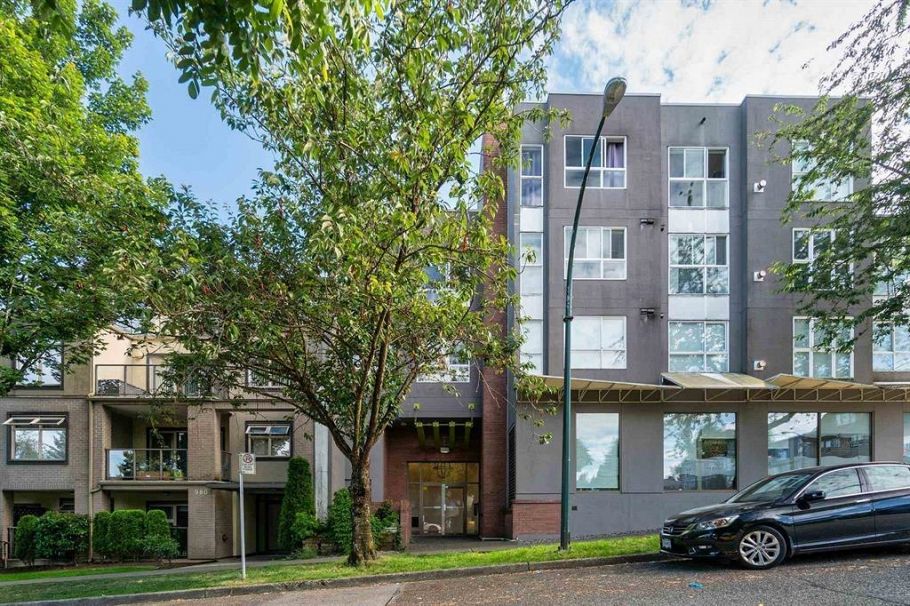 208 988 W 21st Avenue Vancouver, BC - 2