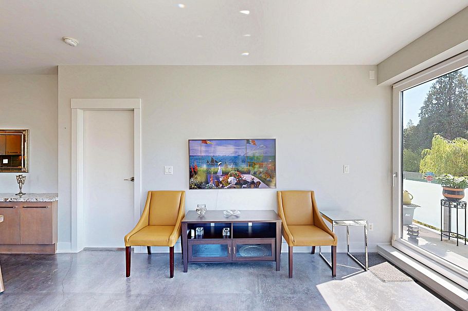 201 650 Evergreen Place North Vancouver, BC - 5