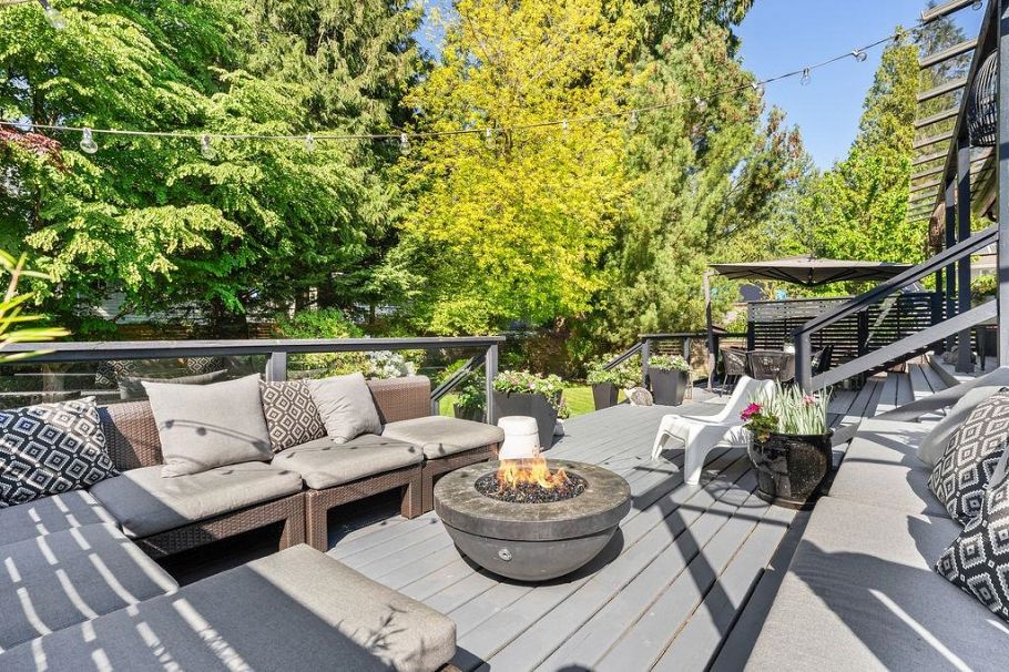 1098 Linnae Avenue North Vancouver, BC - 37