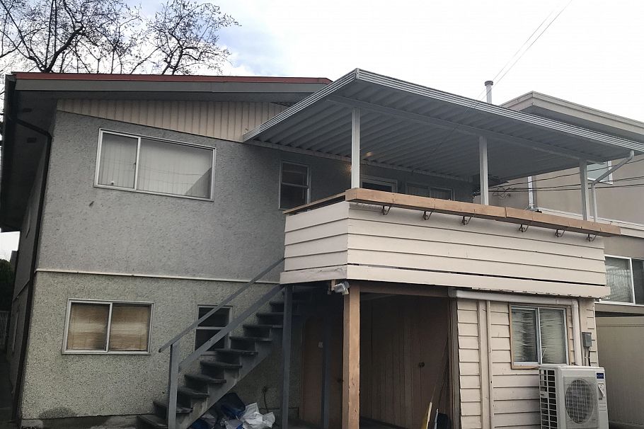 5771 Sherbrooke Street Vancouver, BC - 9