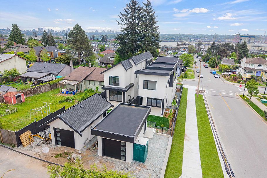 502 E 5th Street North Vancouver, BC - 35