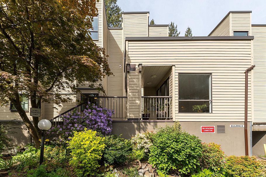 212 3275 Mountain Highway North Vancouver, BC - 2