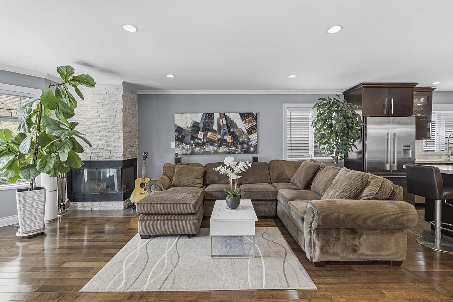31 W 15th Avenue Vancouver, BC - 6