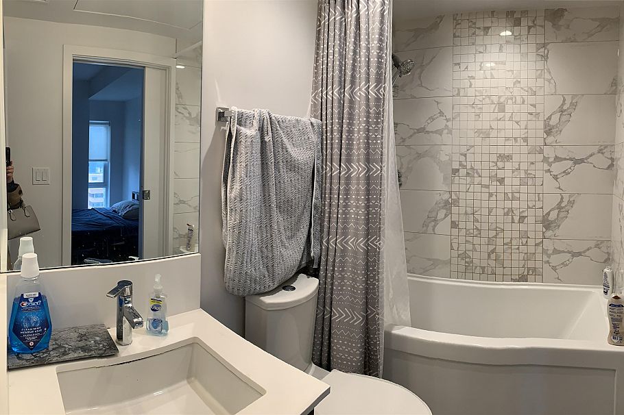 2703 1283 Howe Street Vancouver, BC - 10