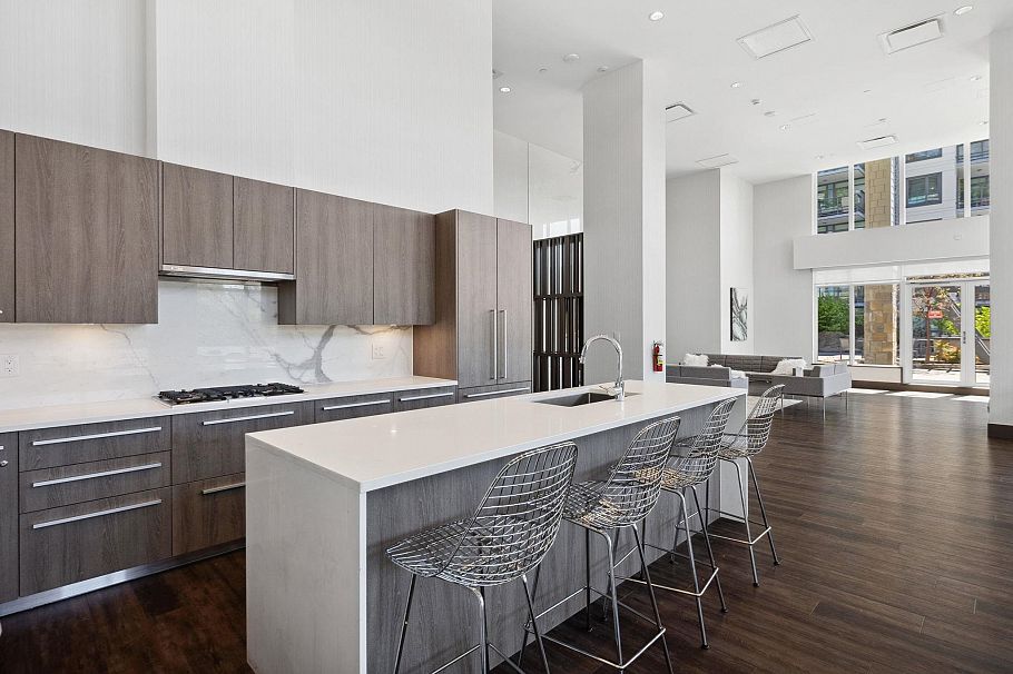 403 2780 Valley Centre Avenue North Vancouver, BC - 33