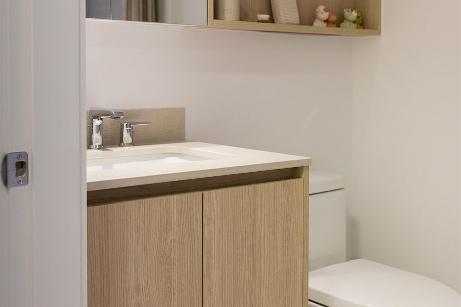 2406 E 12th Avenue Vancouver, BC - 27