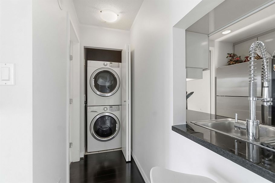 908 1408 Strathmore Mews Vancouver, BC - 30