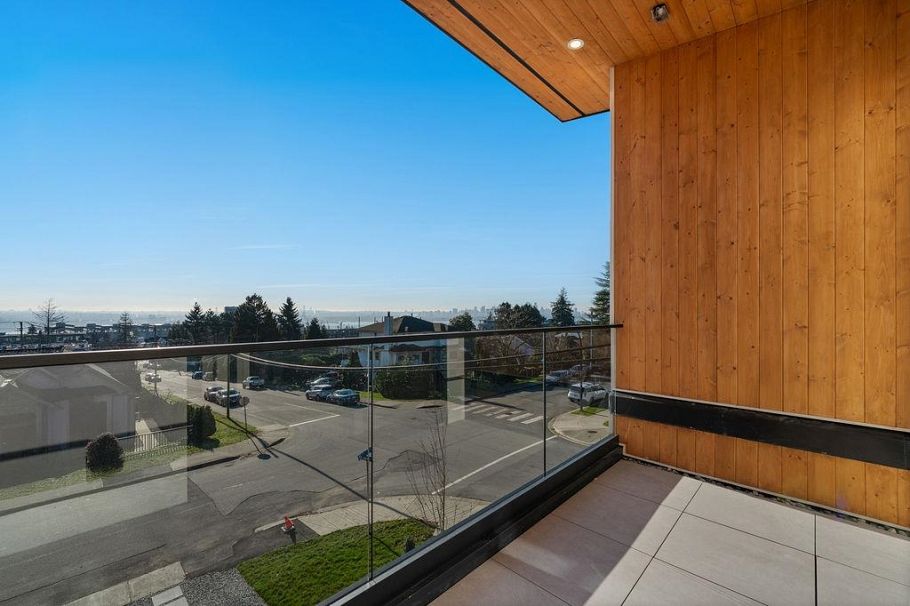 502 E 5th Street North Vancouver, BC - 23