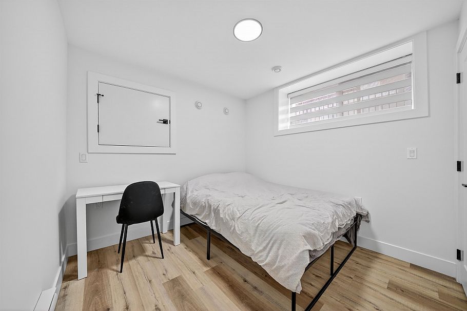 514 W 60th Avenue Vancouver, BC - 30