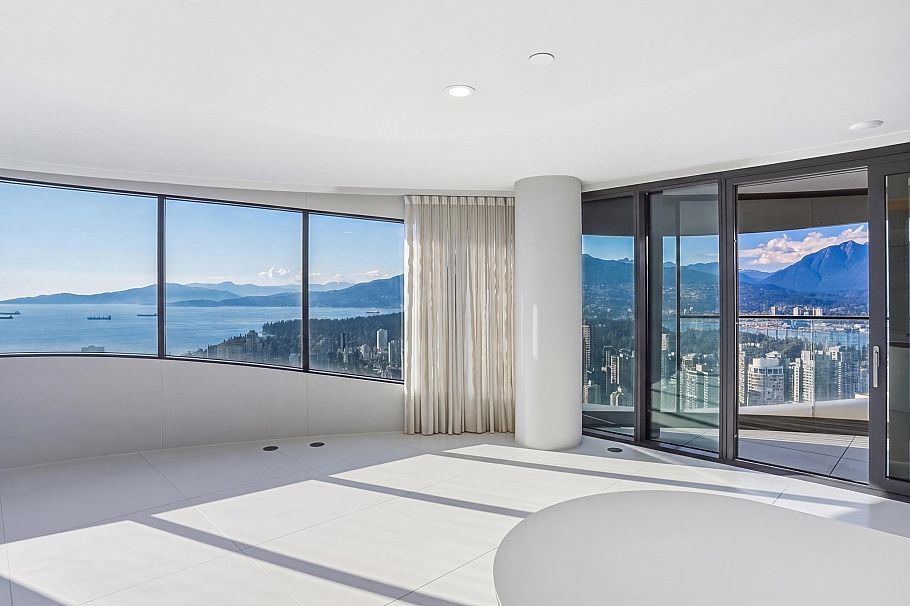 5103 1033 Nelson Street Vancouver, BC - 2