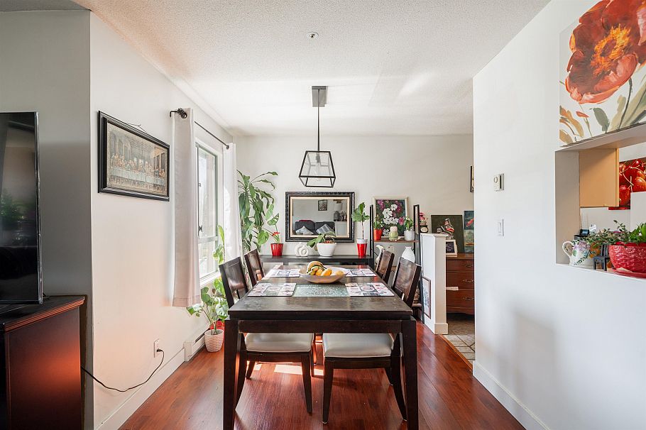 207 223 Mountain Highway North Vancouver, BC - 5