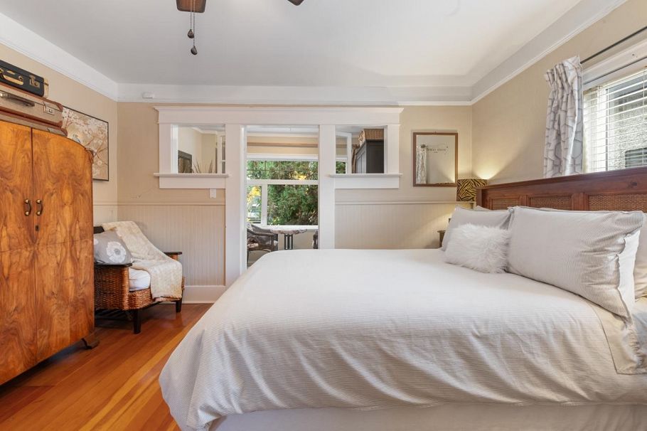 1820 W 11th Avenue Vancouver, BC - 20
