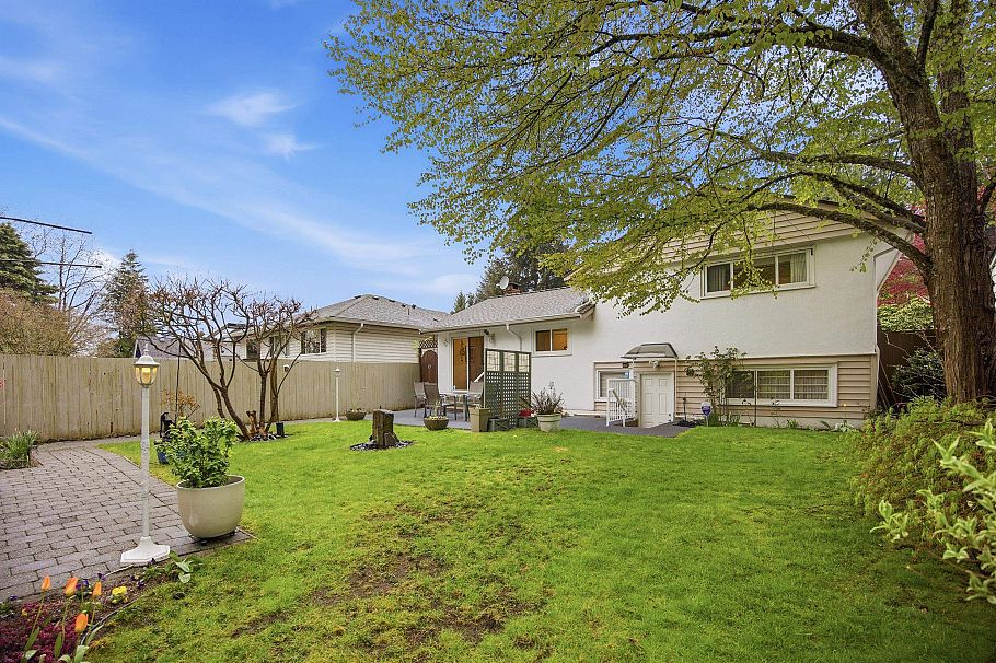 1852 Larson Road North Vancouver, BC - 29