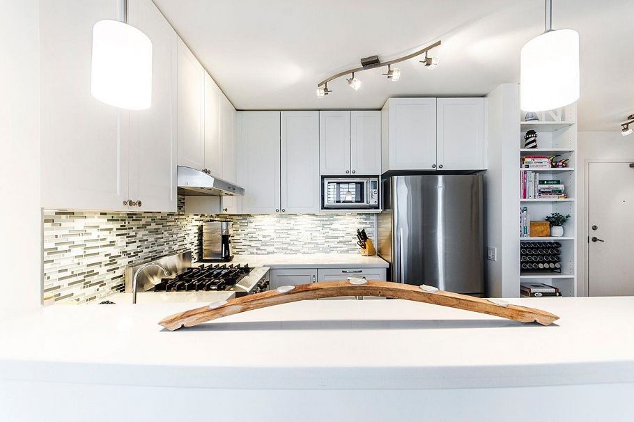 902 124 W 1st Street North Vancouver, BC - 11