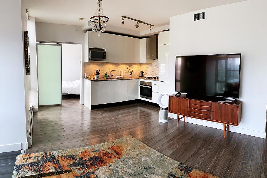 2703 1283 Howe Street Vancouver, BC - 13