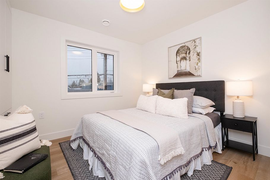 2665 E Pender Street Vancouver, BC - 14