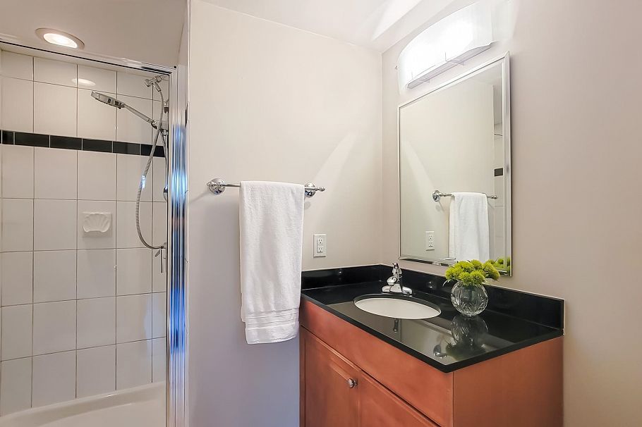 3167 Laurel Street Vancouver, BC - 29