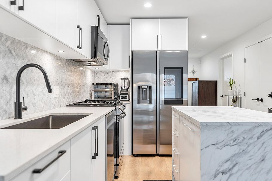 146 545 E 2nd Street North Vancouver, BC - 20