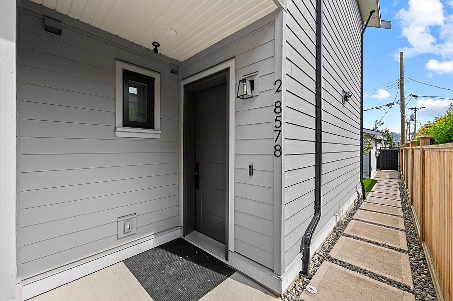 8578 Cartier Street Vancouver, BC - 4