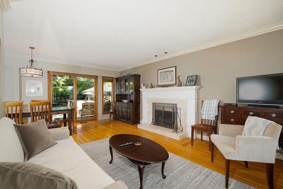 893 Friar Crescent North Vancouver, BC - 6