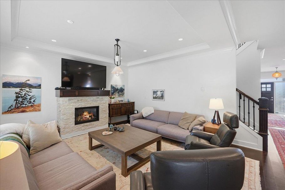 1152 Wellington Drive North Vancouver, BC - 13