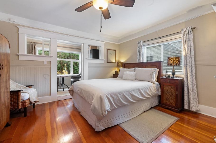 1820 W 11th Avenue Vancouver, BC - 22