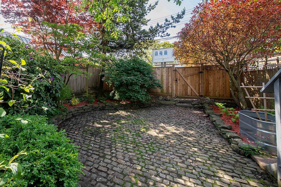732 E Pender Street Vancouver, BC - 34