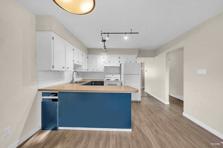 4249 Barker Avenue Burnaby, BC - 13