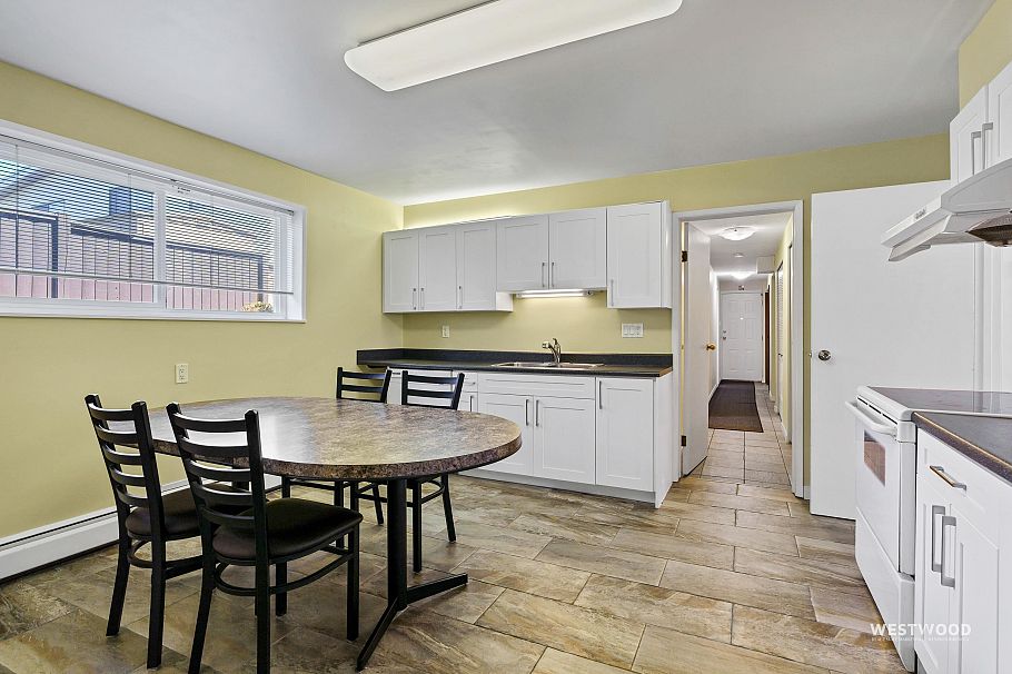 6858 Tyne Street Vancouver, BC - 19