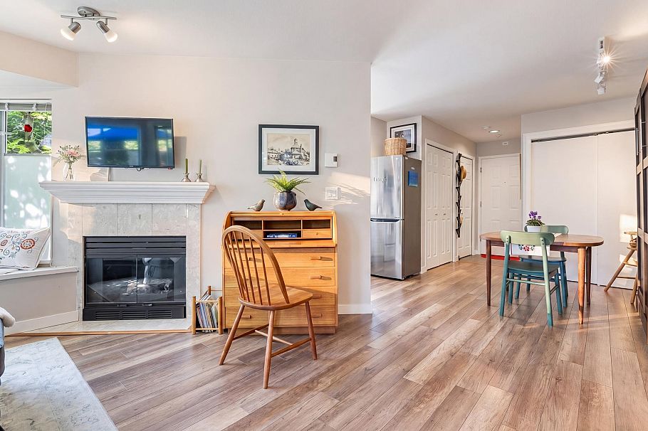 101 131 W 20th Street North Vancouver, BC - 5