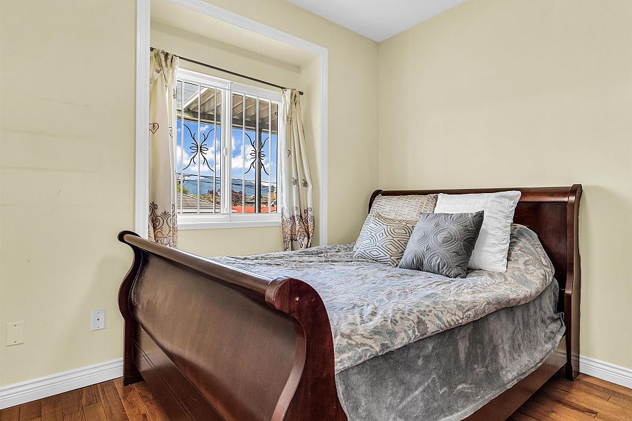 3403 E 26th Avenue Vancouver, BC - 18