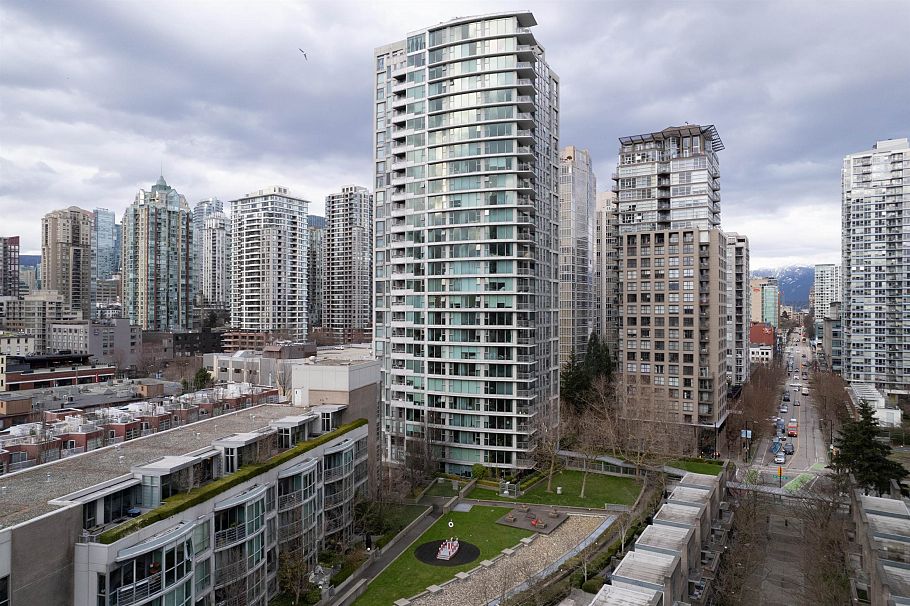 308 1008 Cambie Street Vancouver, BC - 25