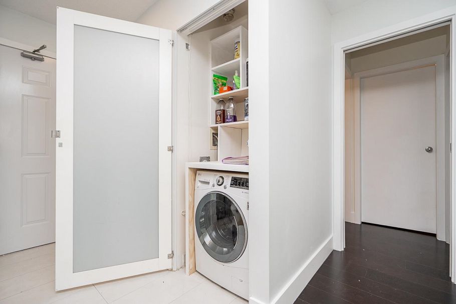 403 811 Helmcken Street Vancouver, BC - 27
