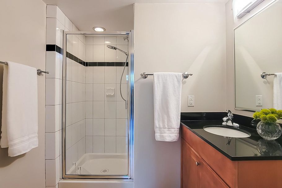 3167 Laurel Street Vancouver, BC - 28