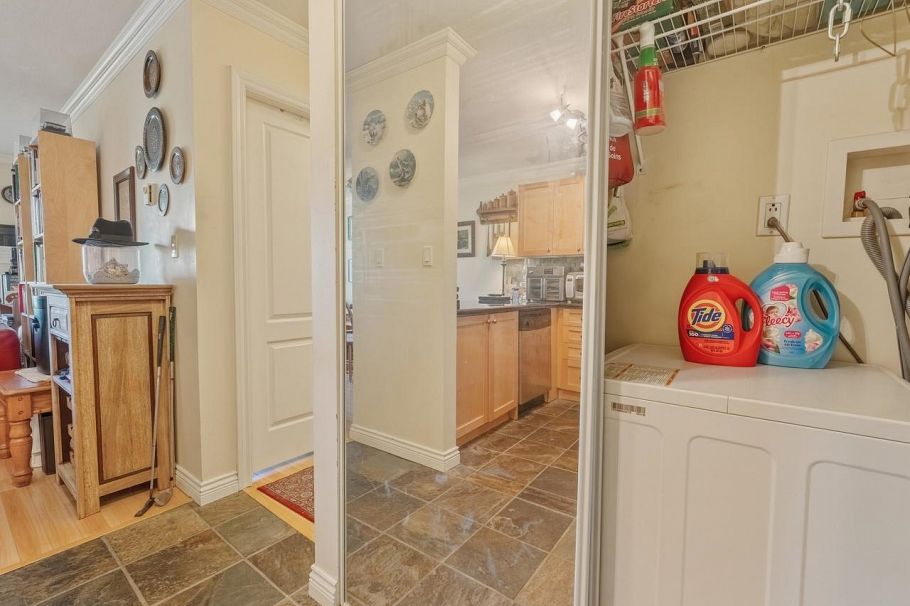 409 1550 Barclay Street Vancouver, BC - 13
