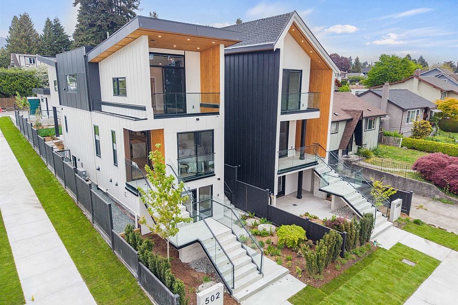 502 E 5th Street North Vancouver, BC - 1