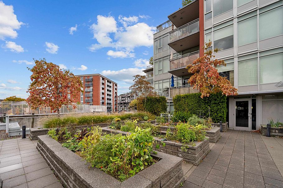 2389 Scotia Street Vancouver, BC - 29