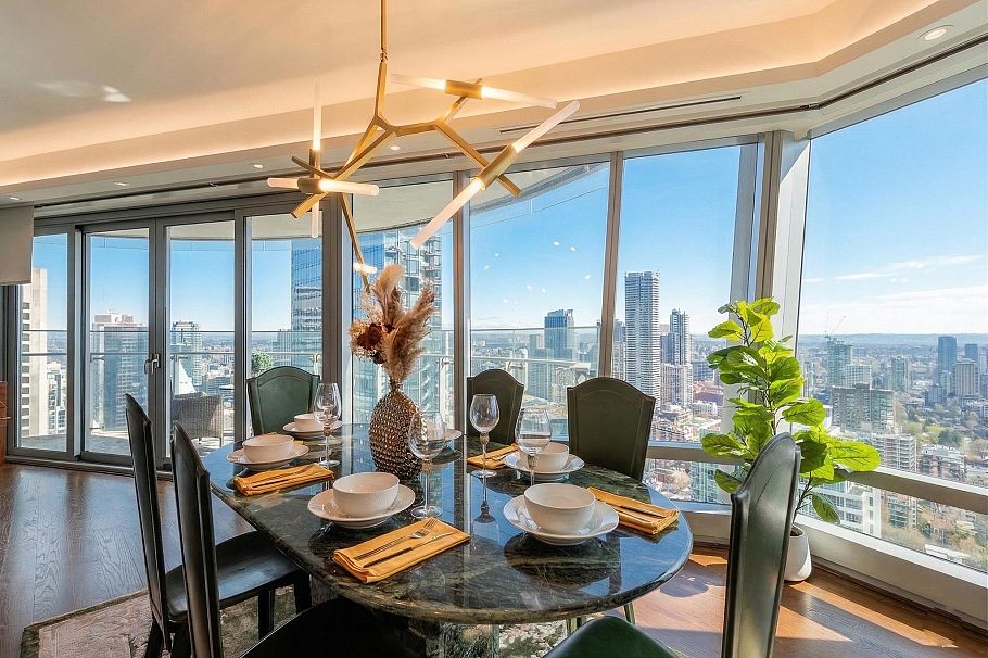 4602 1151 W Georgia Street Vancouver, BC - 5