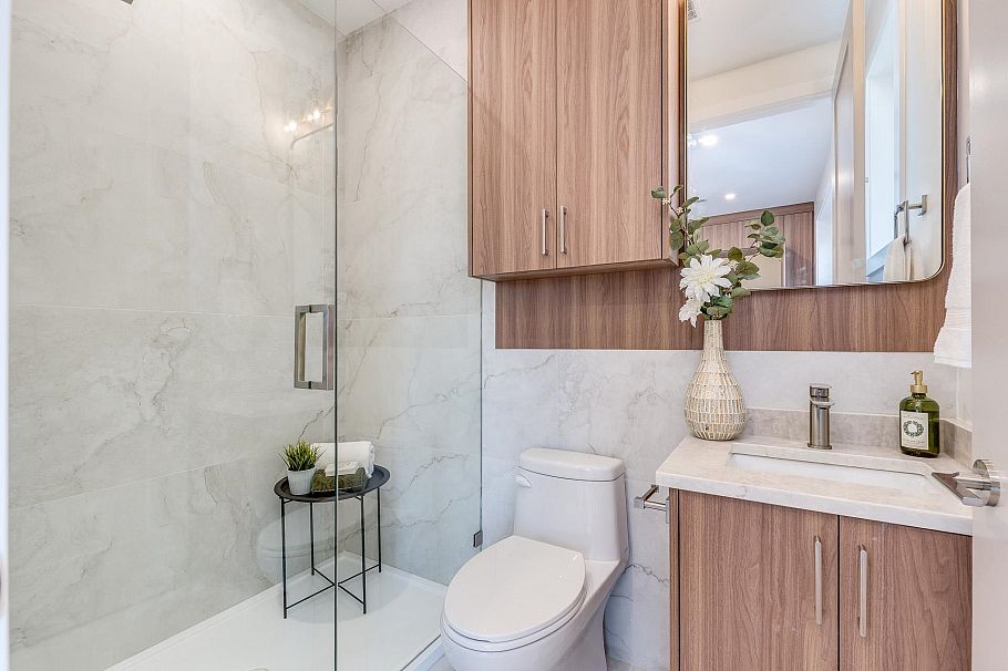 1 2945 E 44th Avenue Vancouver, BC - 20