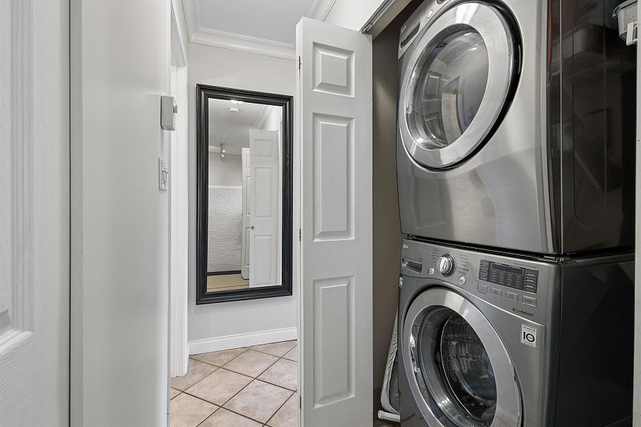 303 1508 Mariner Walk Vancouver, BC - 17