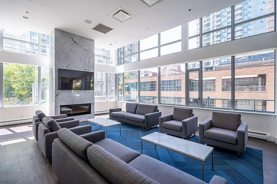 1906 1283 Howe Street Vancouver, BC - 21