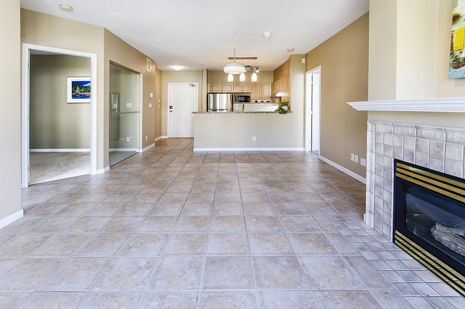 416 3629 DEERCREST DRIVE, North Vancouver BC V7G 2S9 North Vancouver, BC - 3