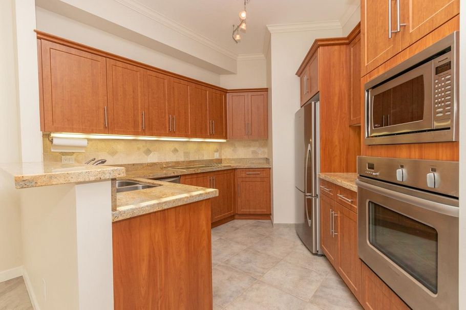 409 1236 W 8th Avenue Vancouver, BC - 9