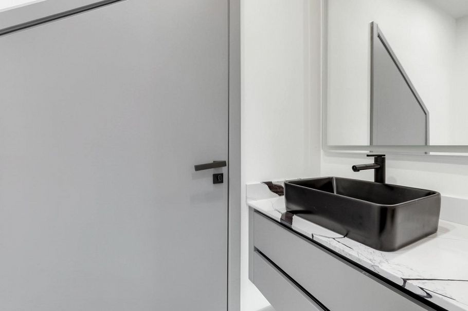 2 3547 E Georgia Street Vancouver, BC - 17